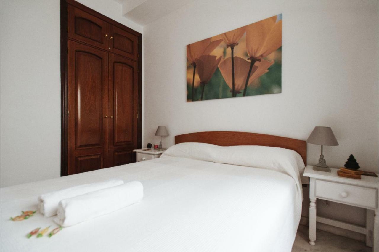 The Best Hostelito! Free Parking เซบีญา ภายนอก รูปภาพ